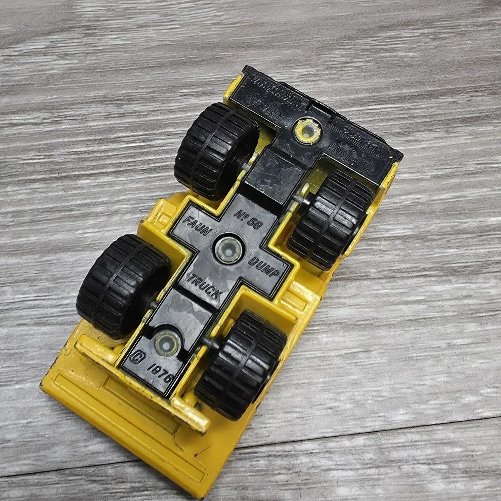 Matchbox Superfast No. 58 Faun Dump Truck 1976